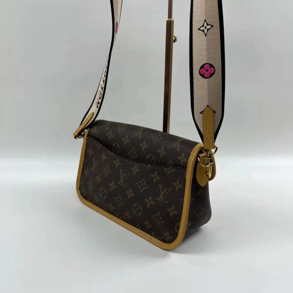 Louis Vuitton Women Pre-Loved Bag Very Good Condition